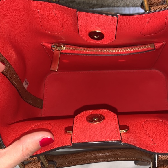 Michael Kors Greenwich Saffiano Leather Grab Bag - Picture 7 of 8